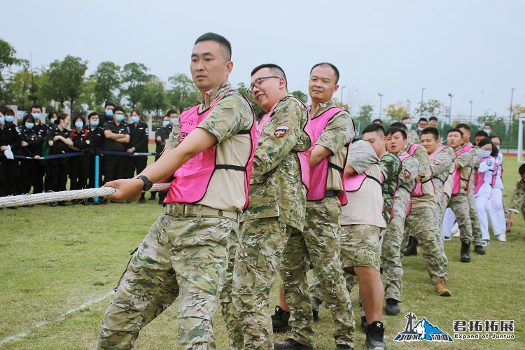 武漢天河機場安康杯拔河比賽