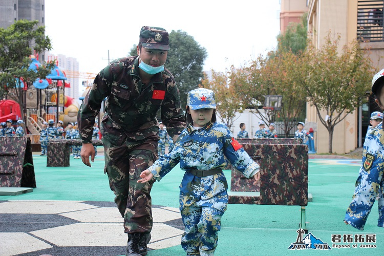 金域天下幼兒園迷彩小兵特訓(xùn)營